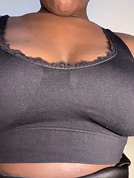 RozaDenise online show from November 26, 4:46 am