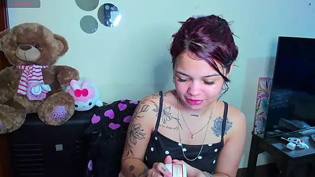 Emma boo online show from April 15, 4:18 pm