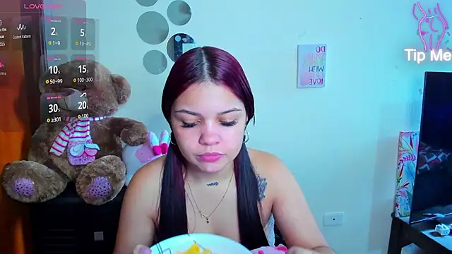 Emma boo online show from March 18, 6:13 pm