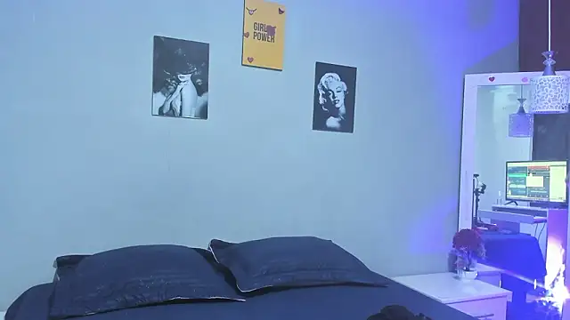 sexynova 93 online show from March 3, 7:31 pm