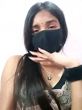 Sanaya Queen19 online show from December 14, 8:03 pm