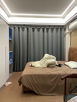 xiaojingzi66 online show from November 12, 8:23 am