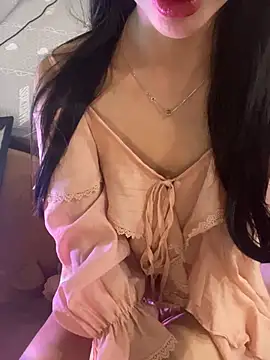 trinhvutrinh online show from April 1, 2:14 pm