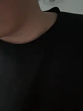 Unbekannte99xh online show from June 10, 6:50 pm