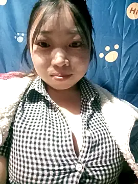 julybe online show from November 27, 2:09 pm