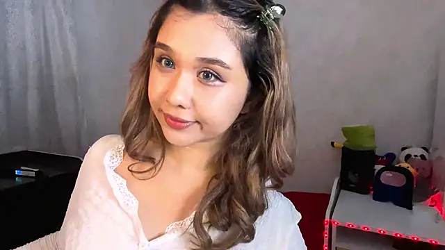 LovelyLara online show from November 20, 6:20 pm