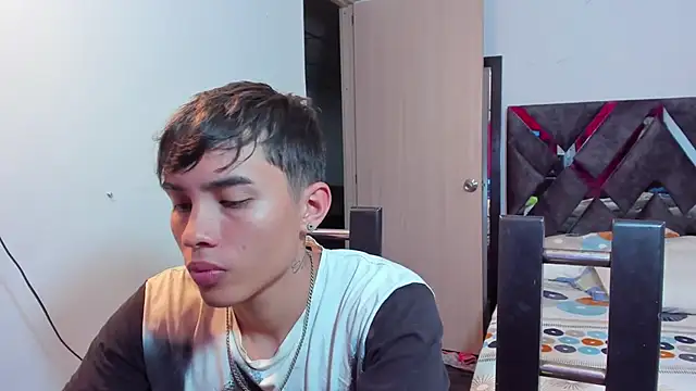 MollyandFher online show from November 24, 2:13 am