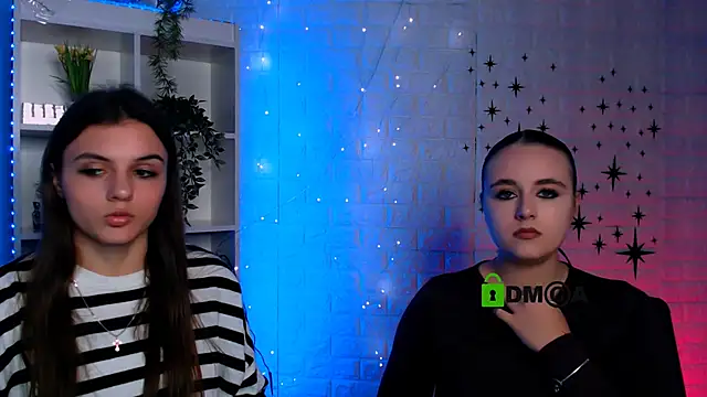 lisa dark  online show from November 5, 10:53 am