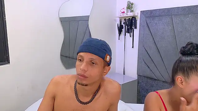 DamianandEva online show from March 3, 1:06 pm