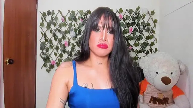 melani ferraraa  online show from December 2, 1:13 pm