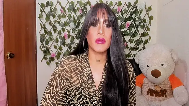 melani ferraraa  online show from November 30, 10:41 am