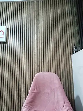 Valk submissive online show from April 9, 5:32 am