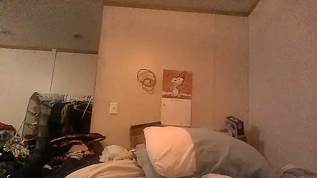 kcandler27 online show from December 17, 8:07 am