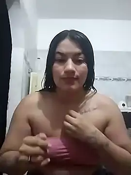 Snapshot of Sofi-cutee chatting on October 31, 5:53 am Sofi-cutee online show from October 31, 5:53 am