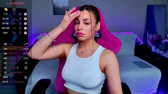 KristyDolly online show from January 7, 5:22 am