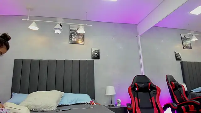 kendra london online show from January 17, 11:29 am