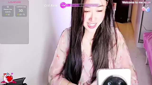 Sarah-2025 online show from November 12, 2:15 pm