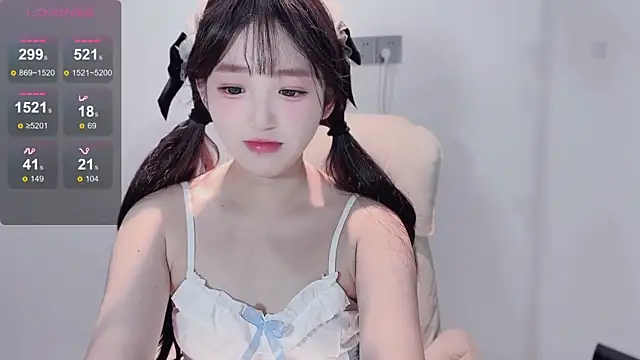 Yaiyigirl online show from November 23, 5:36 pm