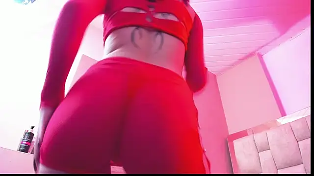 zoe-moreau online show from December 22, 8:45 pm