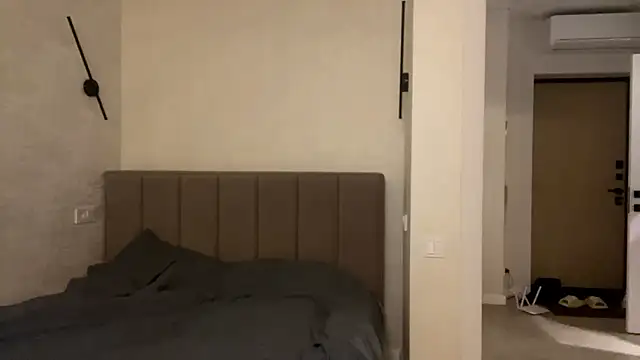 FelicaAltum online show from November 3, 3:05 pm