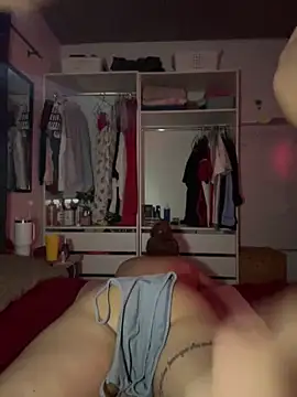 meninadeparis online show from March 1, 5:56 pm