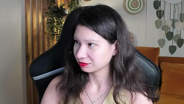 SaraDenars online show from December 3, 5:10 am