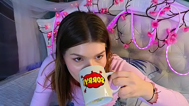 WilmaJohnson online show from March 13, 7:31 am