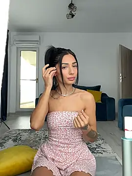 VickyM99 online show from April 9, 10:53 am