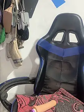 euscarlethotgirl online show from November 27, 11:29 pm