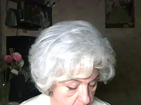 ValeriaKroww online show from December 4, 8:31 pm