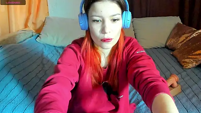 Eva purrr  online show from February 24, 7:51 am