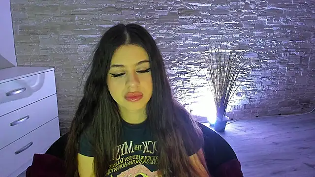 BellaNoir  online show from January 9, 5:56 am