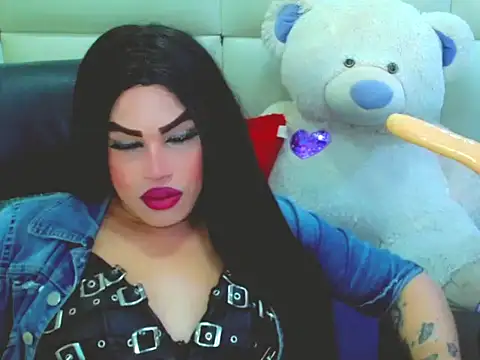 NharaBigCock online show from March 31, 6:08 pm