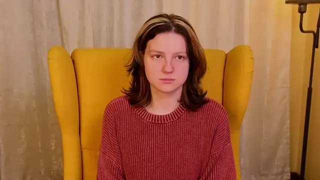 LatinaHuguenin online show from February 16, 7:58 pm