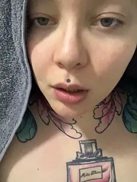 antonellastonne online show from November 9, 9:00 pm