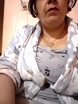 Viiictoriaa online show from November 5, 2:22 pm