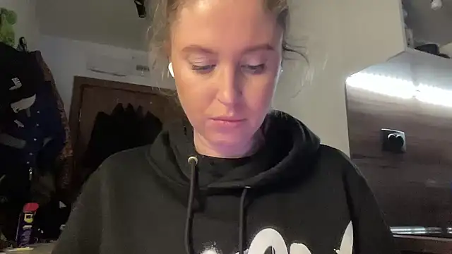 Ameli8 online show from February 14, 5:04 pm