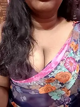 Keerthee  online show from November 7, 1:49 pm