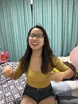 Hmm 0303 online show from December 19, 2:42 pm