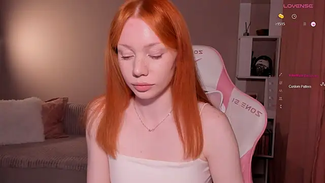 Elisahsthetics online show from April 2, 1:14 am