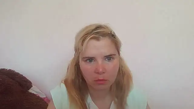 HornyElena online show from June 26, 8:26 am