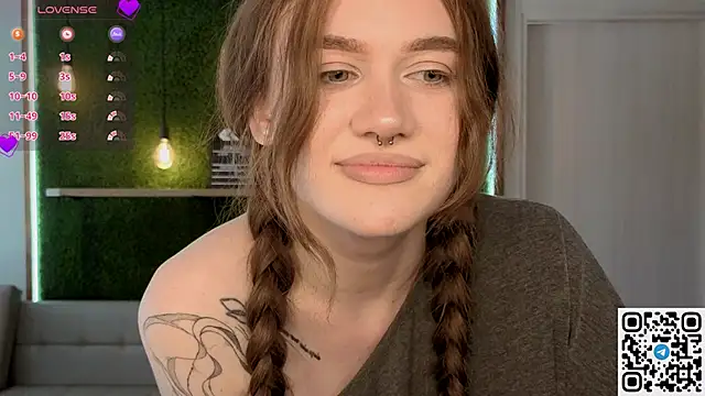 eshleeygreen online show from April 17, 1:02 pm