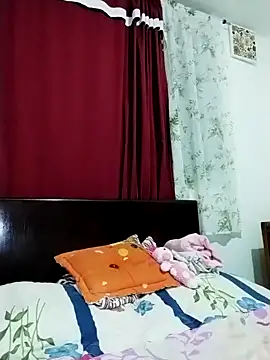 LuluuBerry online show from November 12, 10:52 pm