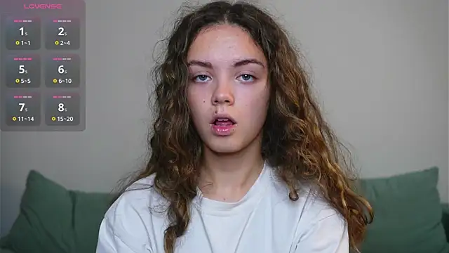 LaurelSatunas online show from November 17, 7:42 am