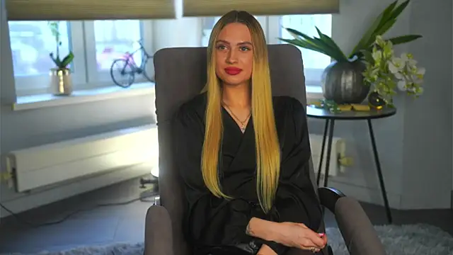 FreidaLerew online show from November 6, 5:02 am