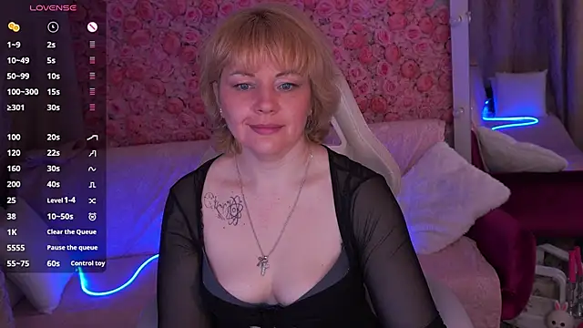 AmaraNights online show from March 25, 8:01 pm