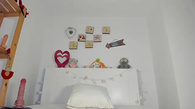 Blueee diamond online show from March 29, 10:42 pm