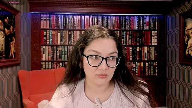 ZarifaEastWonder online show from November 8, 9:31 pm