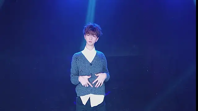 AAA-winner online show from March 11, 6:28 am