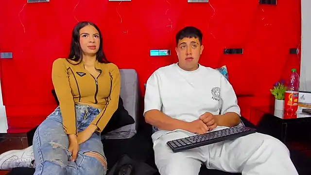 Emmaanddarling online show from December 4, 12:02 am